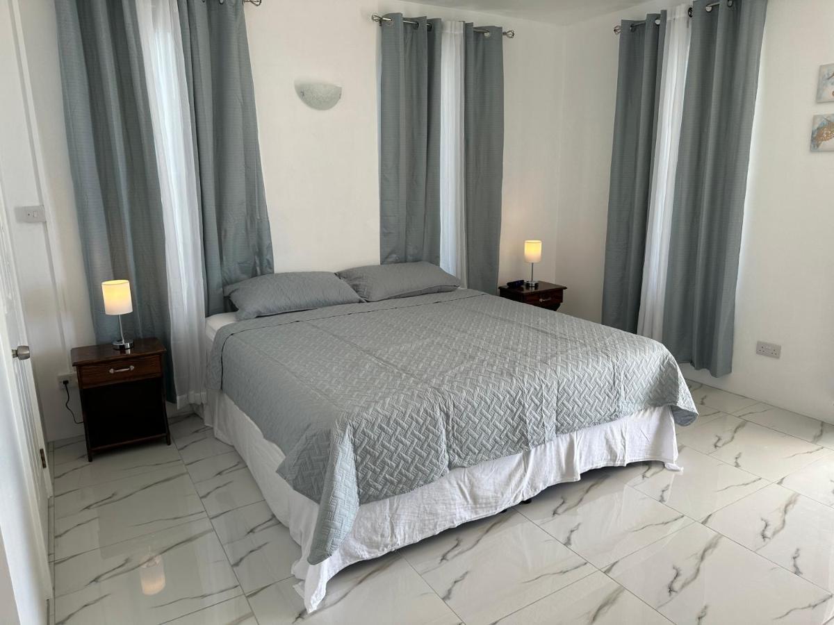 Eldorado Guesthouse & Car Rental 로조 외부 사진
